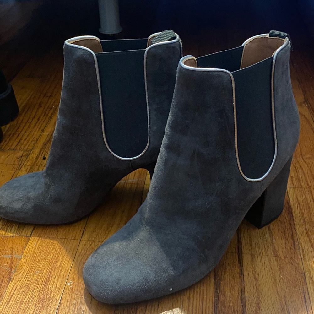 Laurence decadence booties size 10